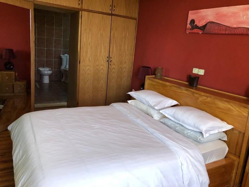 undefined Samantha Hotel 5