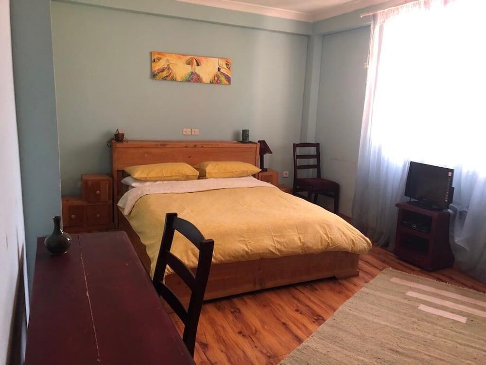 undefined Samantha Hotel 8