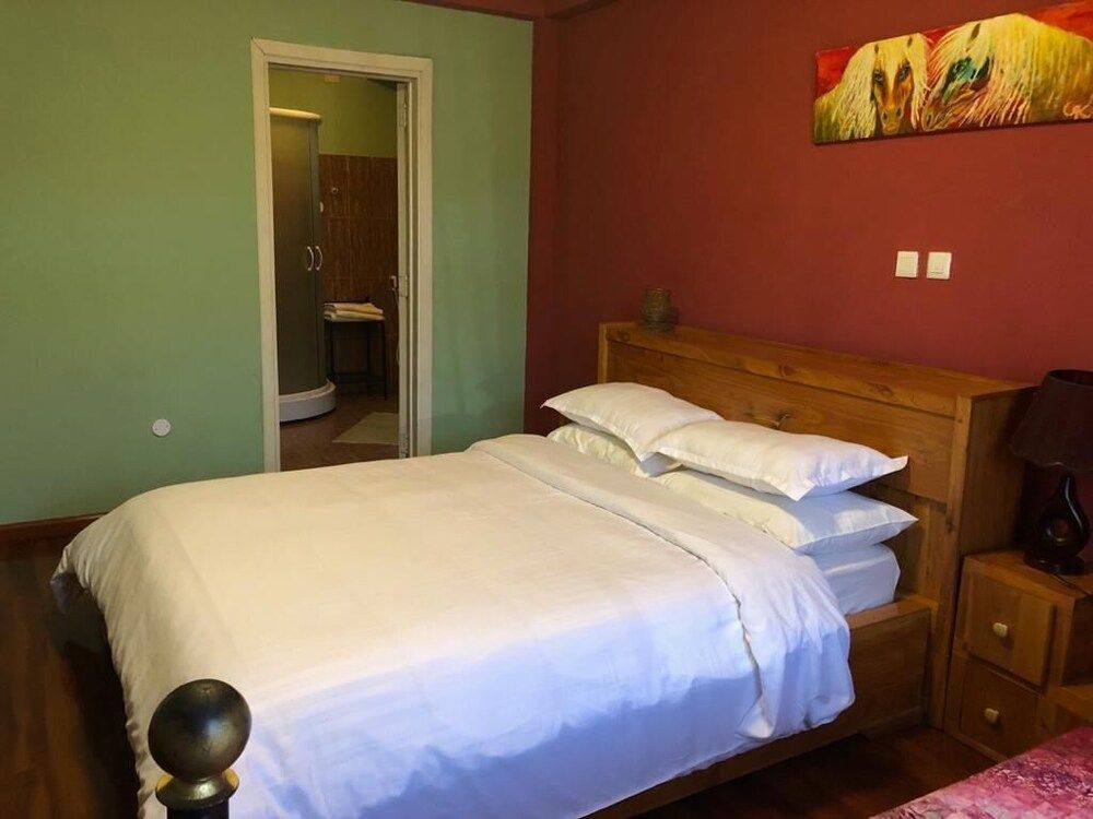 undefined Samantha Hotel 10