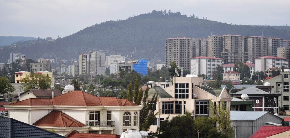 Olympia Guest House Comfort Single Room, City View 4