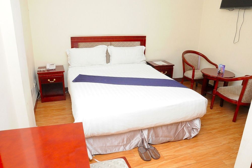 undefined Blue Wave Hotel 8