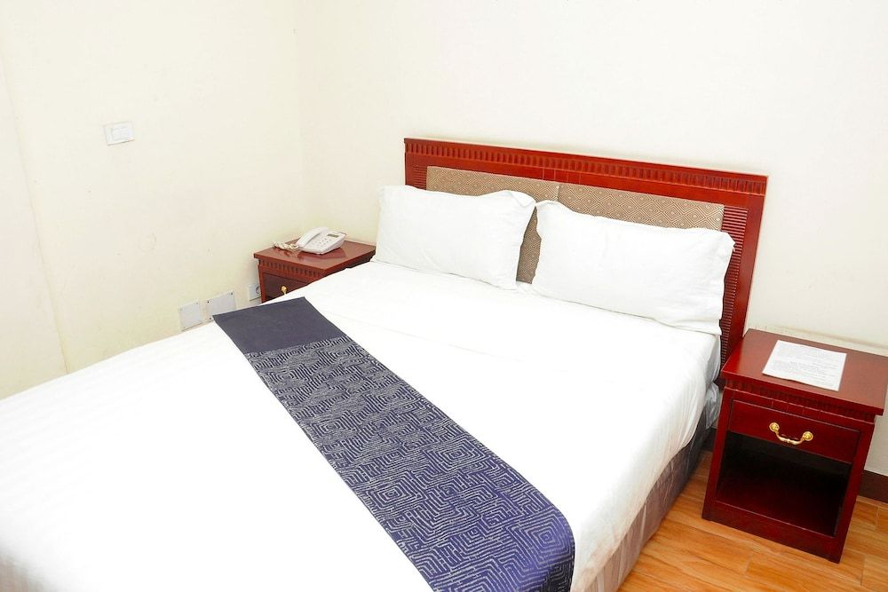 undefined Blue Wave Hotel 6