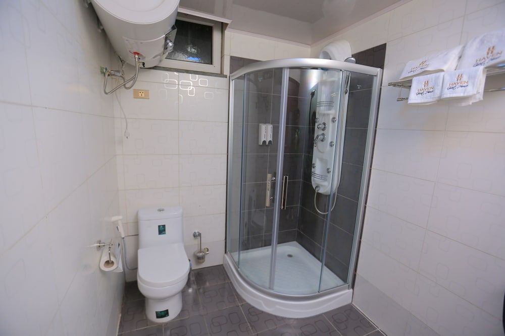 Haven Hotel Superior Double Room, Balcony, City View 5