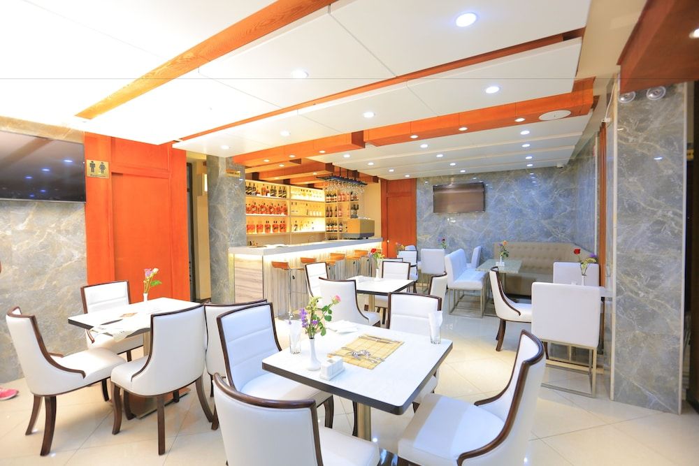 undefined Haven Hotel 10