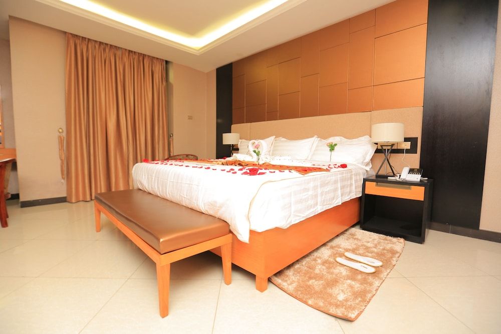 Haven Hotel Junior Suite, Balcony, City View 2