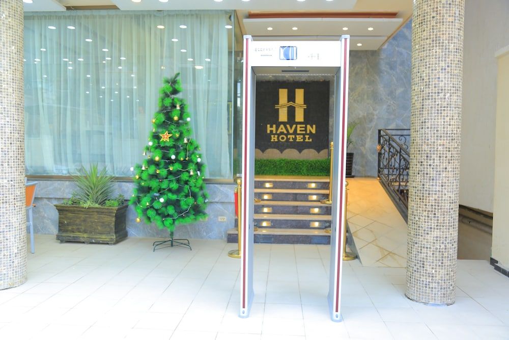 undefined Haven Hotel 4