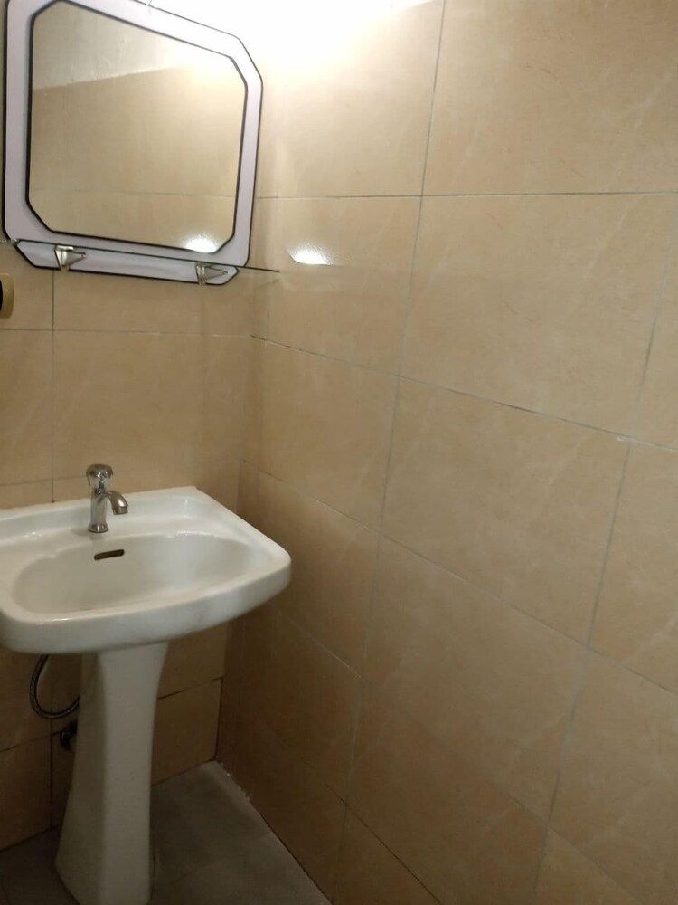 Lucy Guest House B&B Double Room, 1 Double Bed, Smoking 4