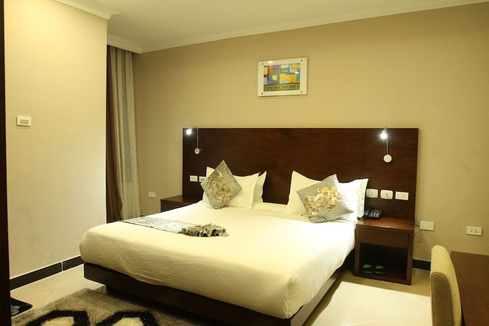 Geza Apartment Hotel Business Double Room Single Use, 1 Double Bed, Smoking, Refrigerator & Microwave 2
