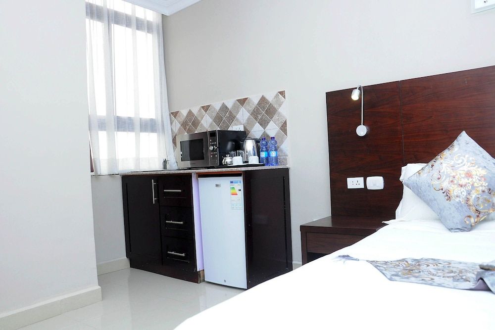 Geza Apartment Hotel Exclusive Penthouse, Multiple Beds, Smoking, Kitchen 2