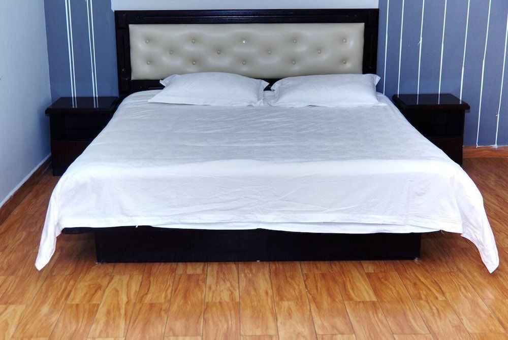 Right Guest House Basic Double Room