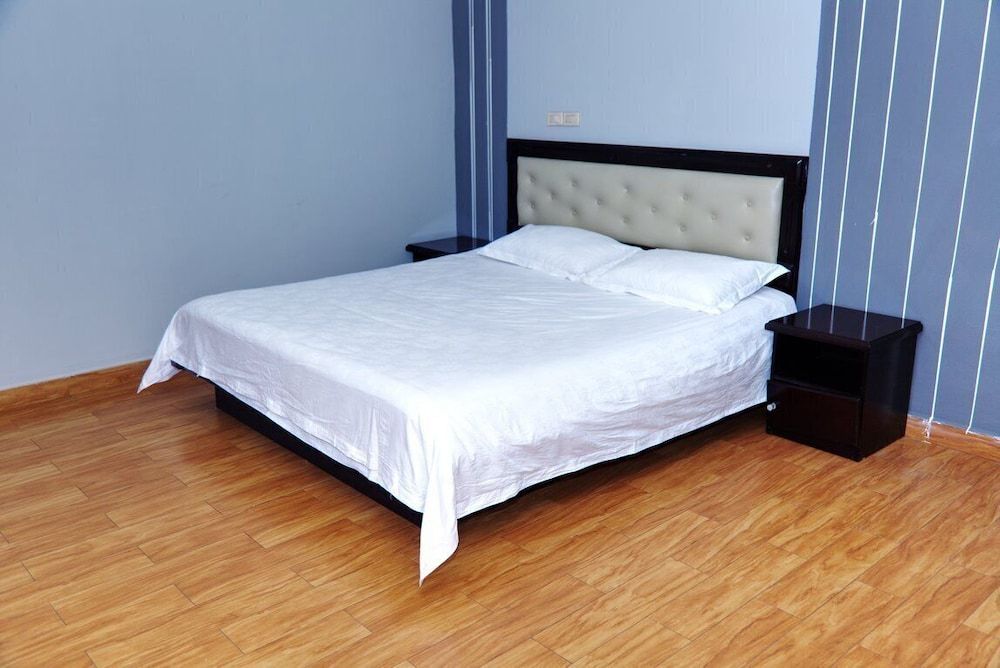 Right Guest House Basic Double Room 4