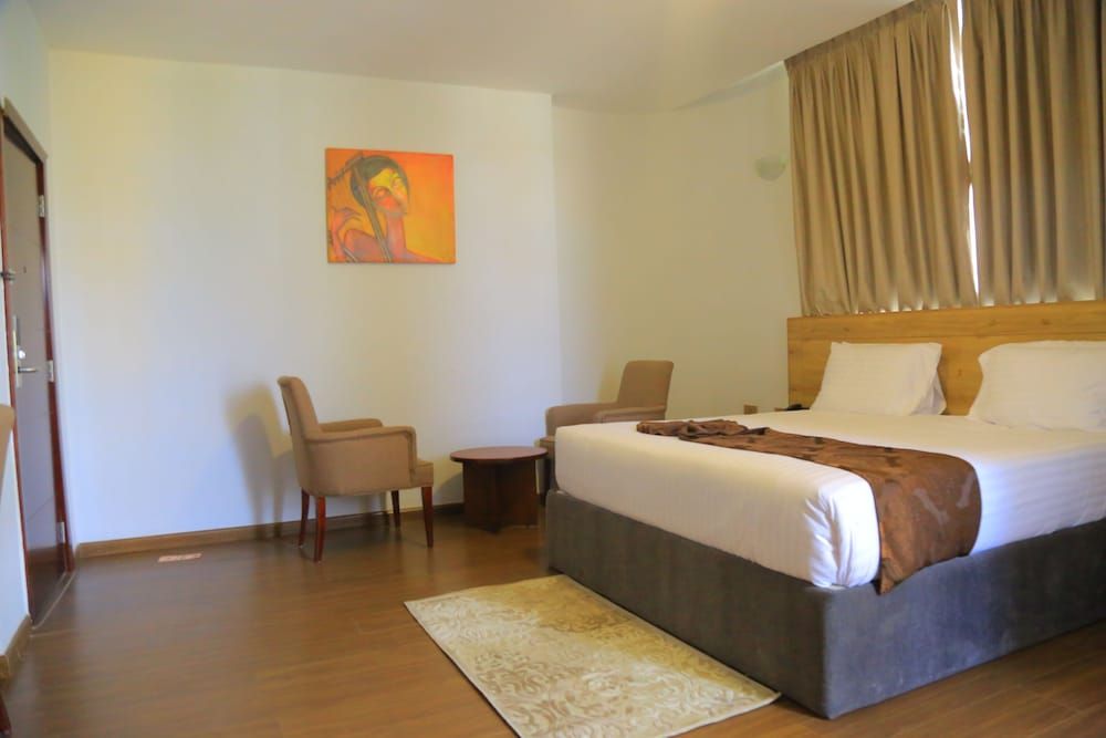 undefined Black Horse Hotel Apartment 3