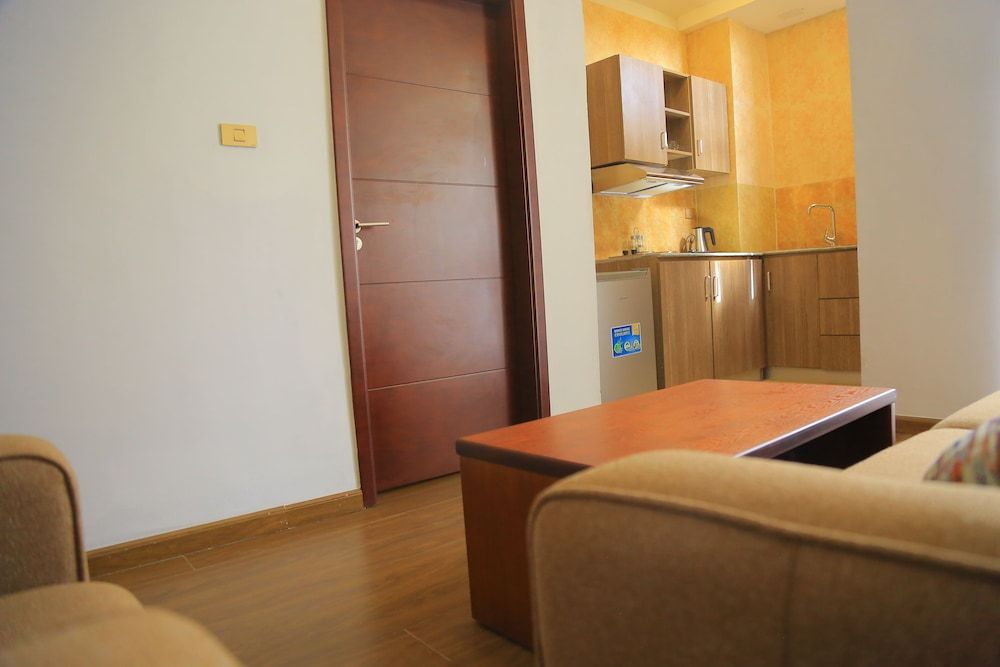 undefined Black Horse Hotel Apartment