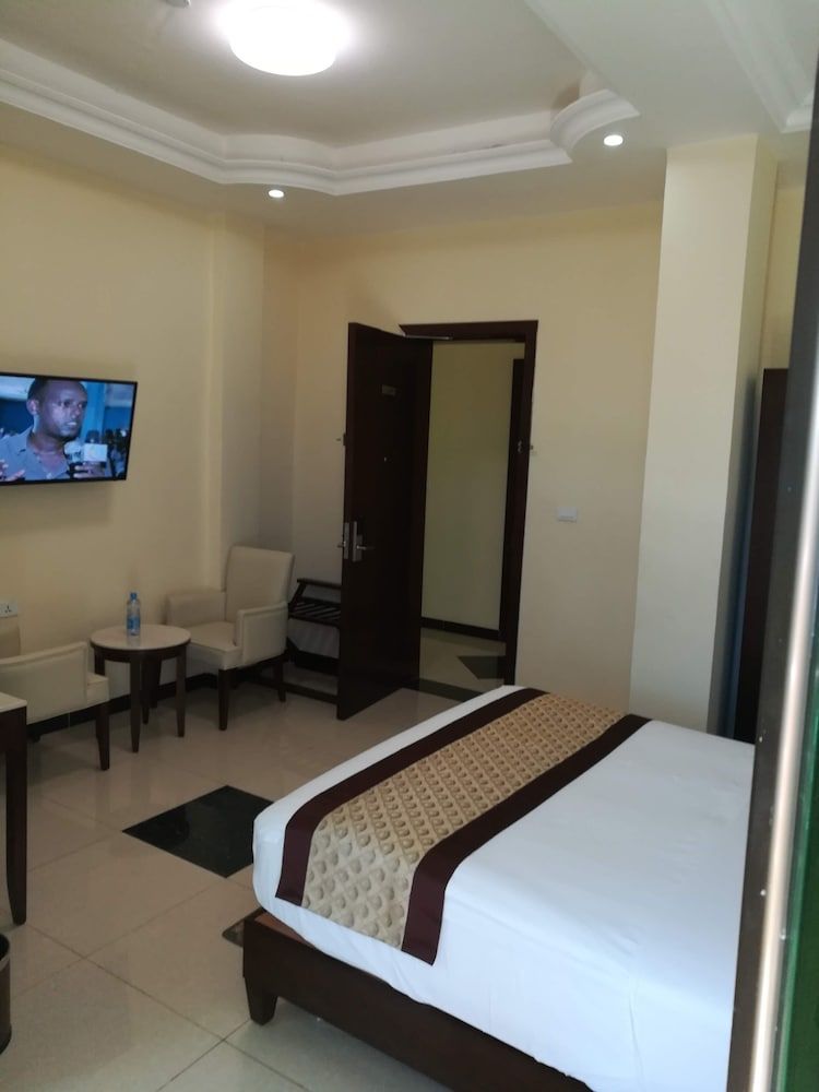 Gondar Plaza Hotel Single Room, 2 Twin Beds, Non Smoking 3