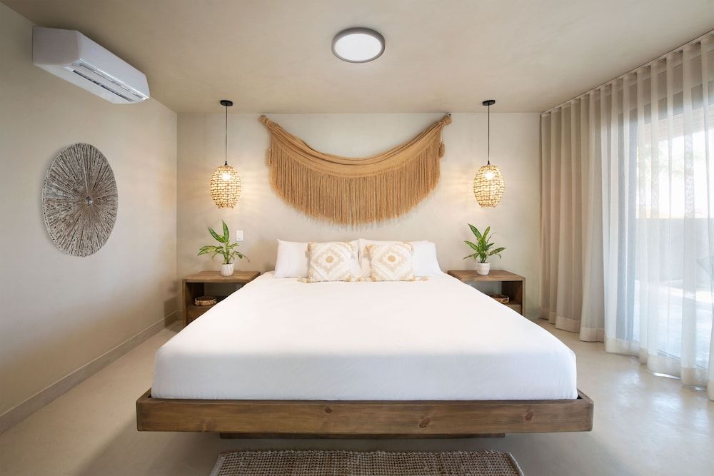 Arca Room, 1 King Bed, Terrace, Beach View 2