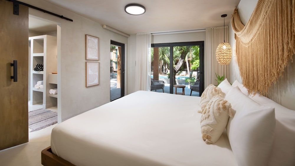 Arca Room, 1 King Bed, Terrace, Partial Sea View 7