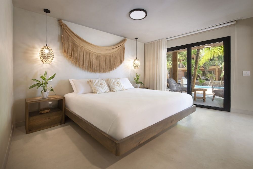 Arca Room, 1 King Bed, Terrace, Partial Sea View 9