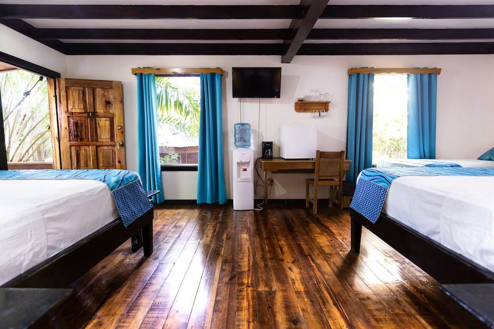 Mango Inn Resort Basic Cabin 3