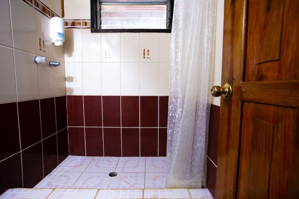 Mango Inn Resort Basic Cabin 4