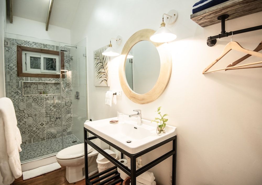 Angeli Gardens Boutique Hotel Deluxe Cabin 4