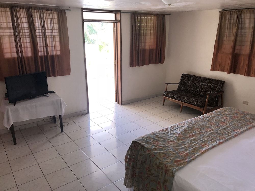 Signature Suite, 1 King Bed, Terrace, Pool View