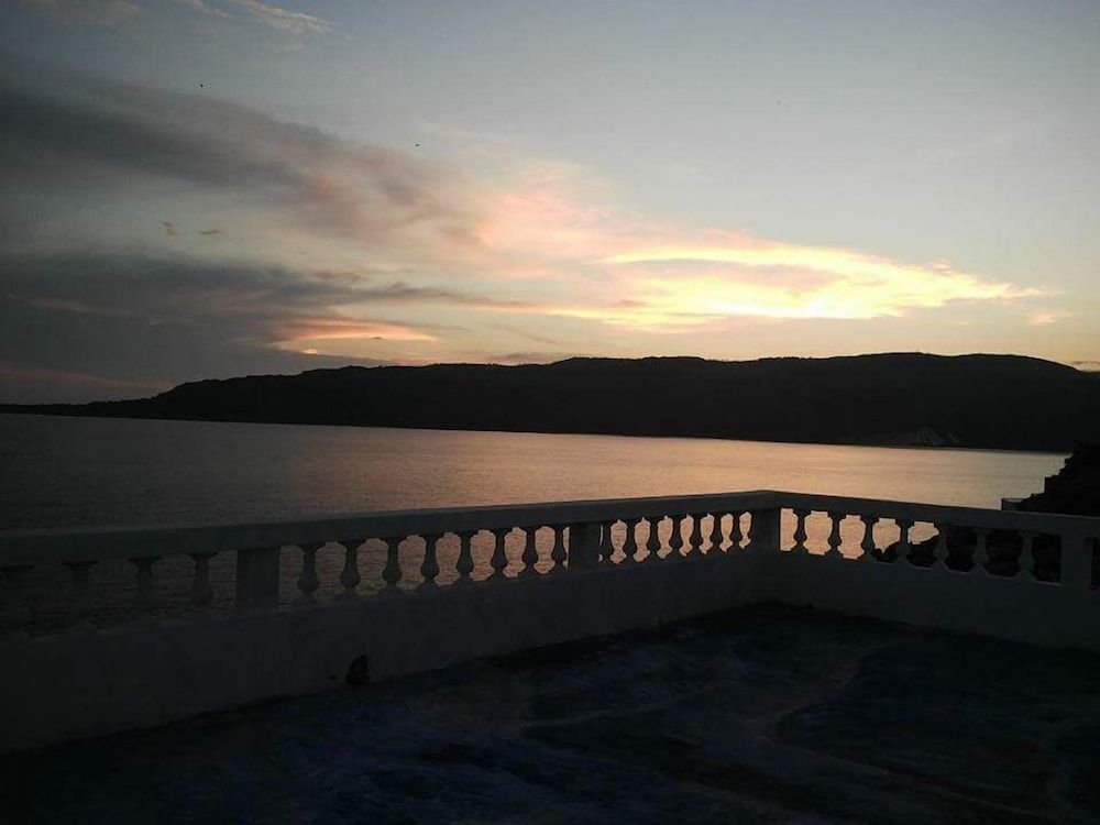 Maxanika Classic Double Room, Bay View 7