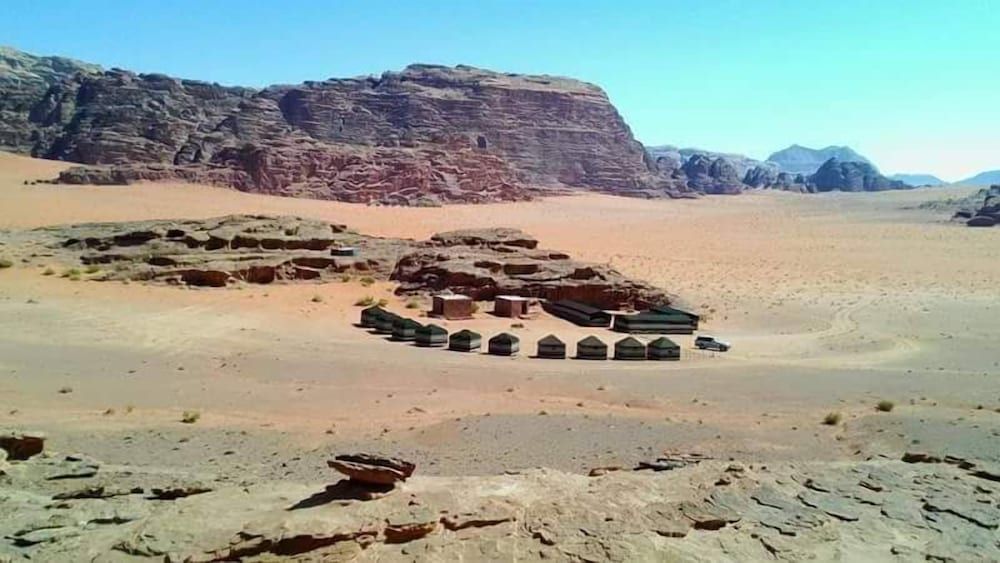 undefined Ultimate 4