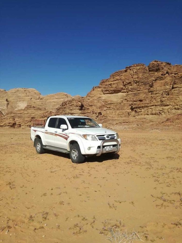 undefined Beduin star trail camp 9