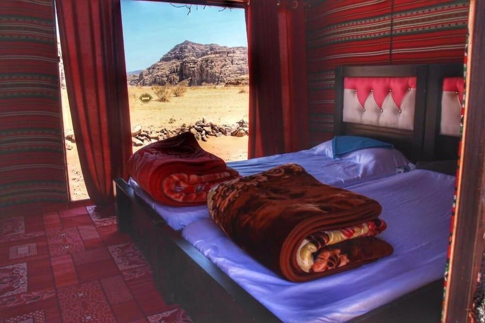 Beduin star trail camp Twin Room 7