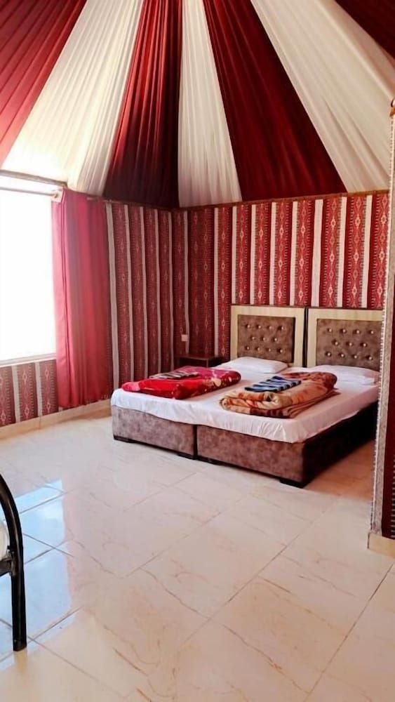 Beduin star trail camp Twin Room 6