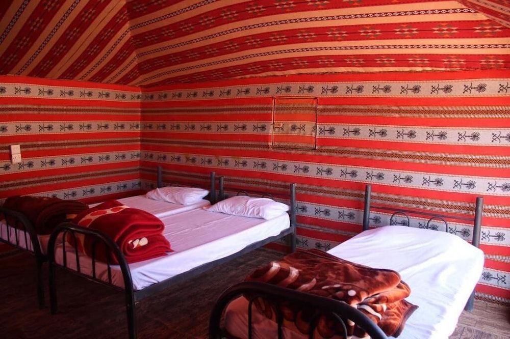 Beduin star trail camp Triple Room 2