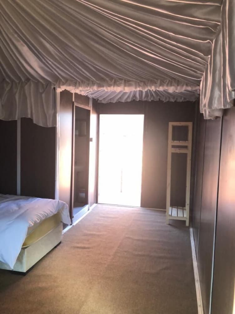 undefined Mirage Rum Camp