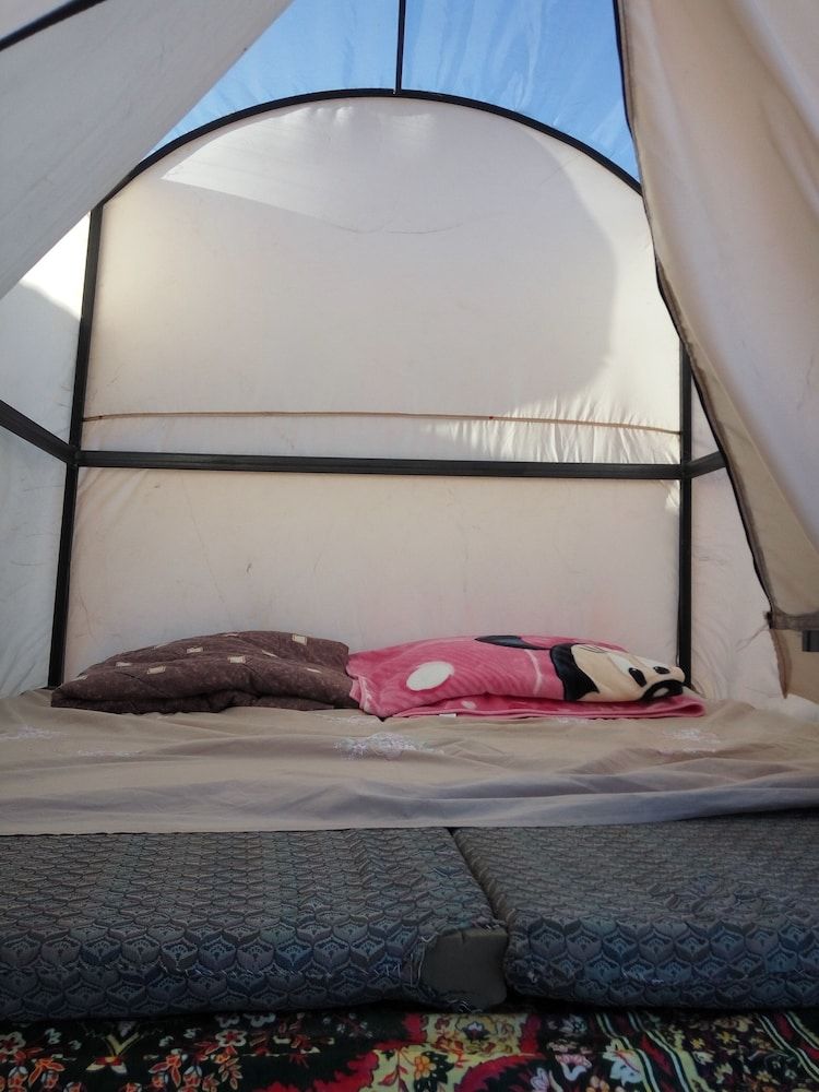 undefined Al sultan bedouin camp 3