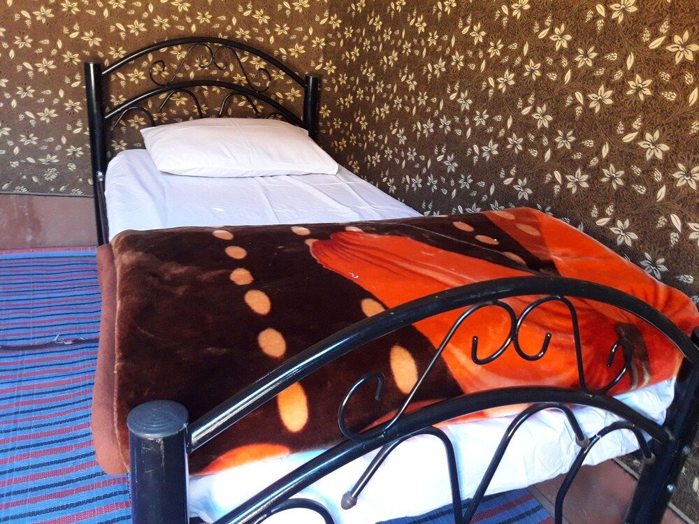 Wadi Rum Mobile Camp Traditional Single Room 3