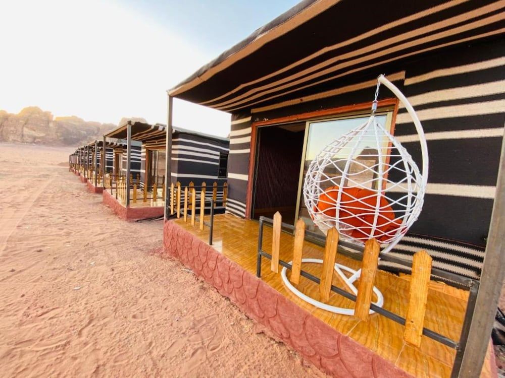 undefined Moon light Camp 4