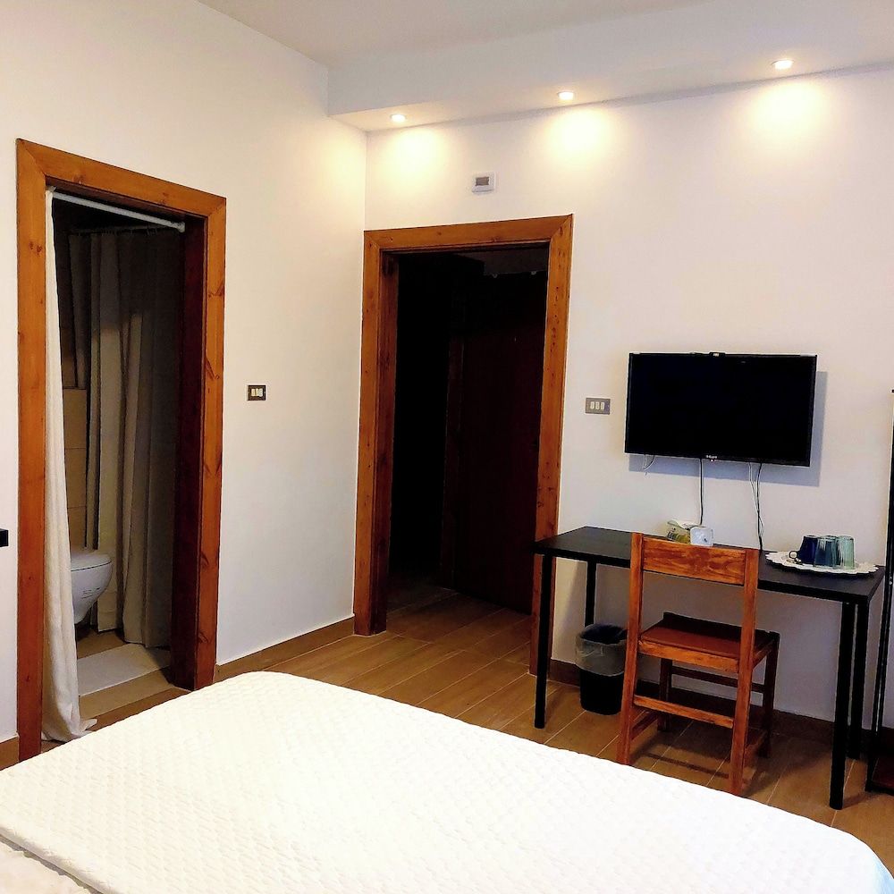 COCO Guesthouse Comfort Double Room 13