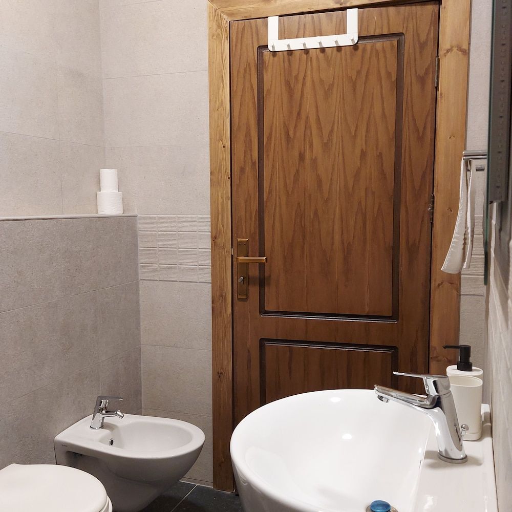 COCO Guesthouse Comfort Double Room 9