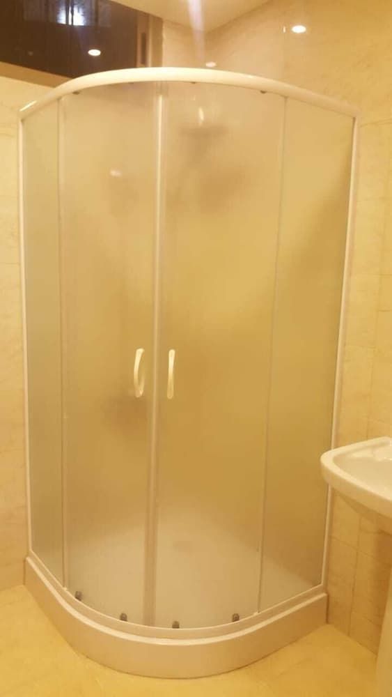 undefined Sultan Home 8