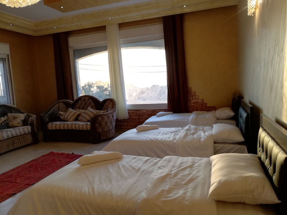 undefined Jabal Bed & Breakfast 7