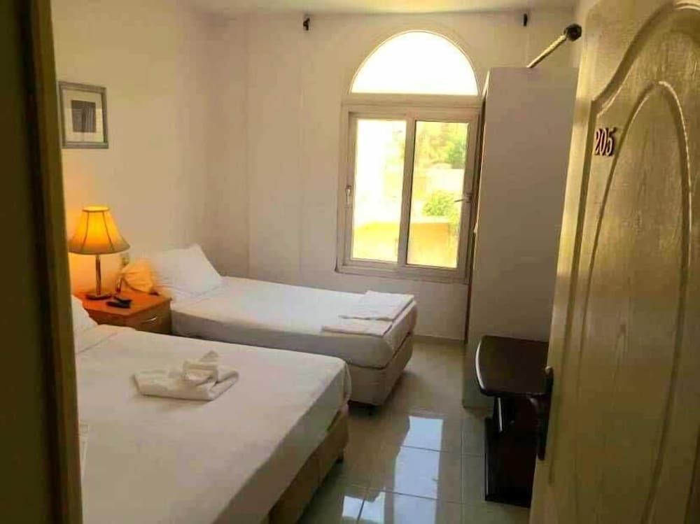 undefined Petra Town Check-In Hotel 2