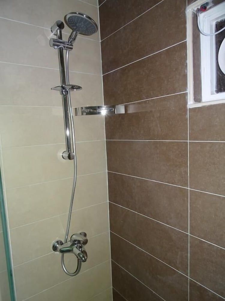 Sofsaf hotel Triple Room 10