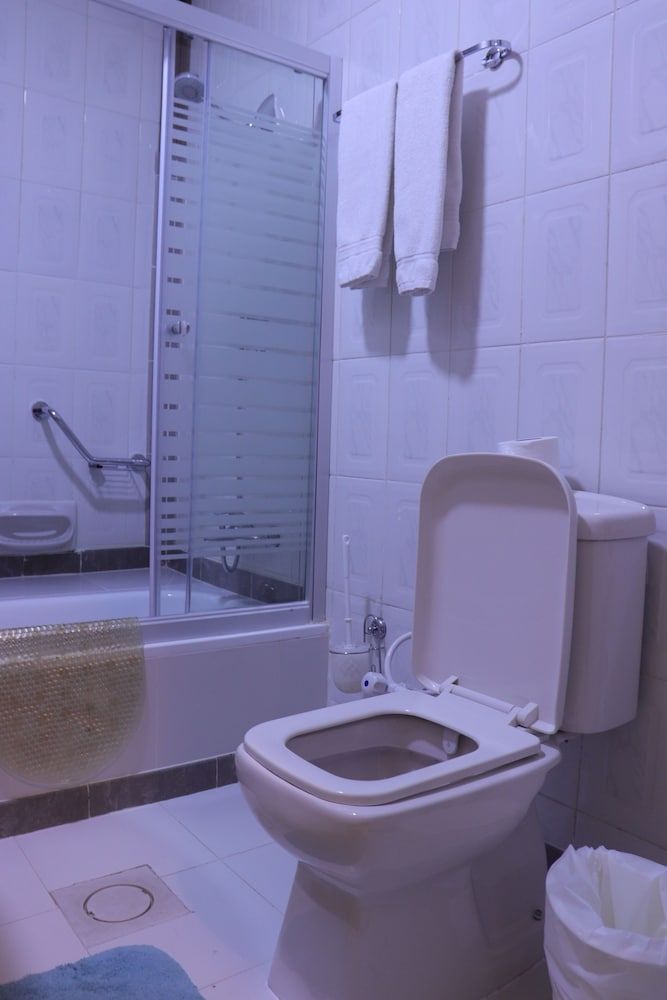 Amra Palace International Hotel Standard Twin Room, 1 Bedroom 5