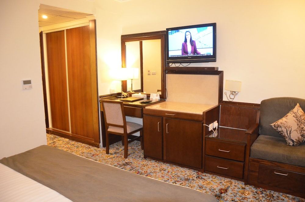 Amra Palace International Hotel Standard Twin Room, 1 Bedroom 7
