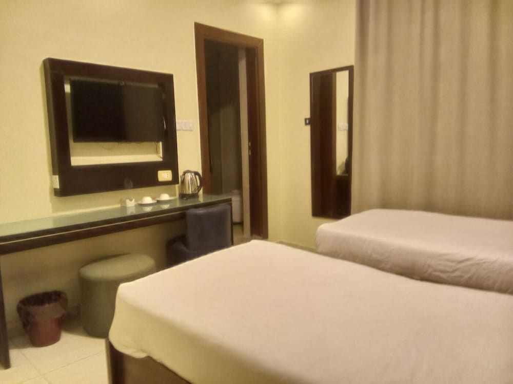 Petra town check-Inn Deluxe Quadruple Room 9