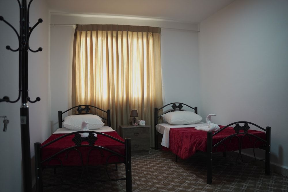 undefined Petra Triclinium Home 5