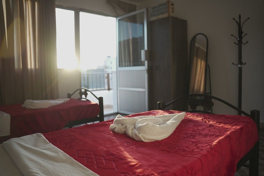 Petra Triclinium Home Exclusive Double or Twin Room, Balcony, Mountain View 5