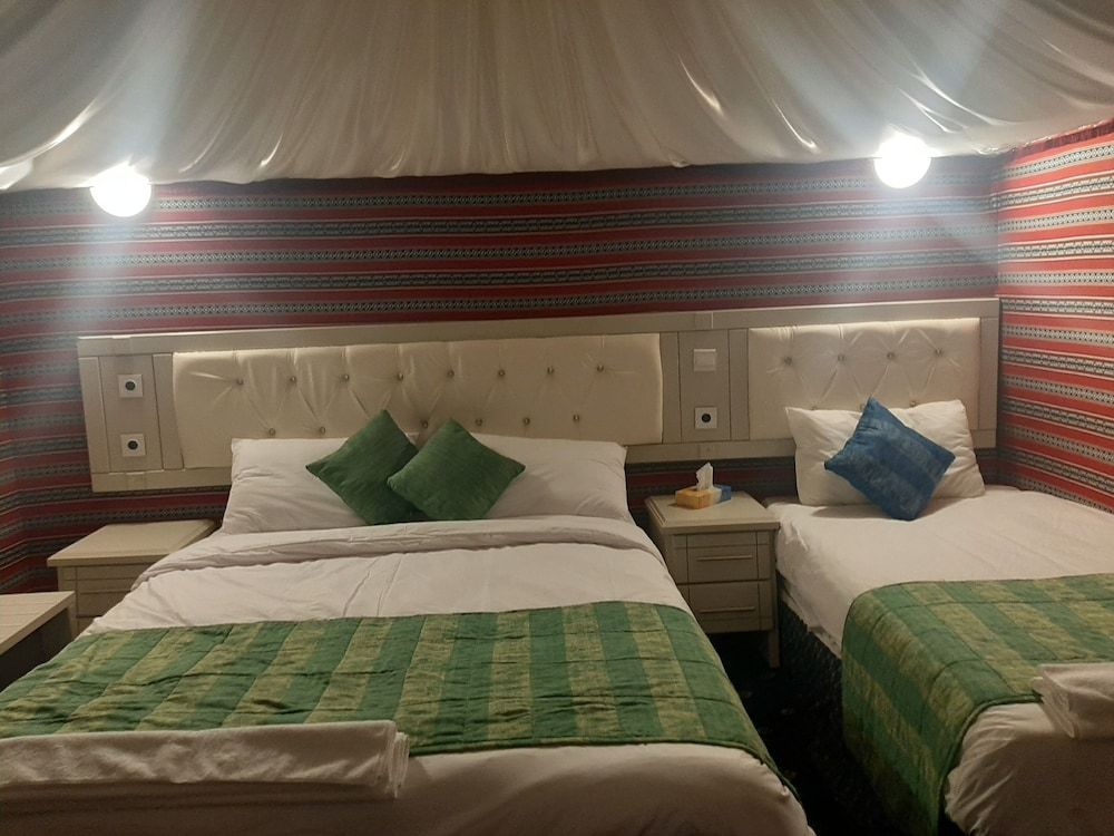 The Rock Camp Petra Standard Twin Room 2