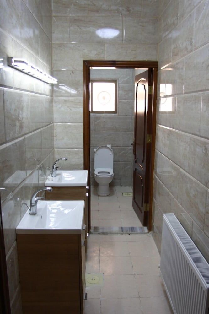 Deluxe Villa Guest House Family Room (5 Guests) 4