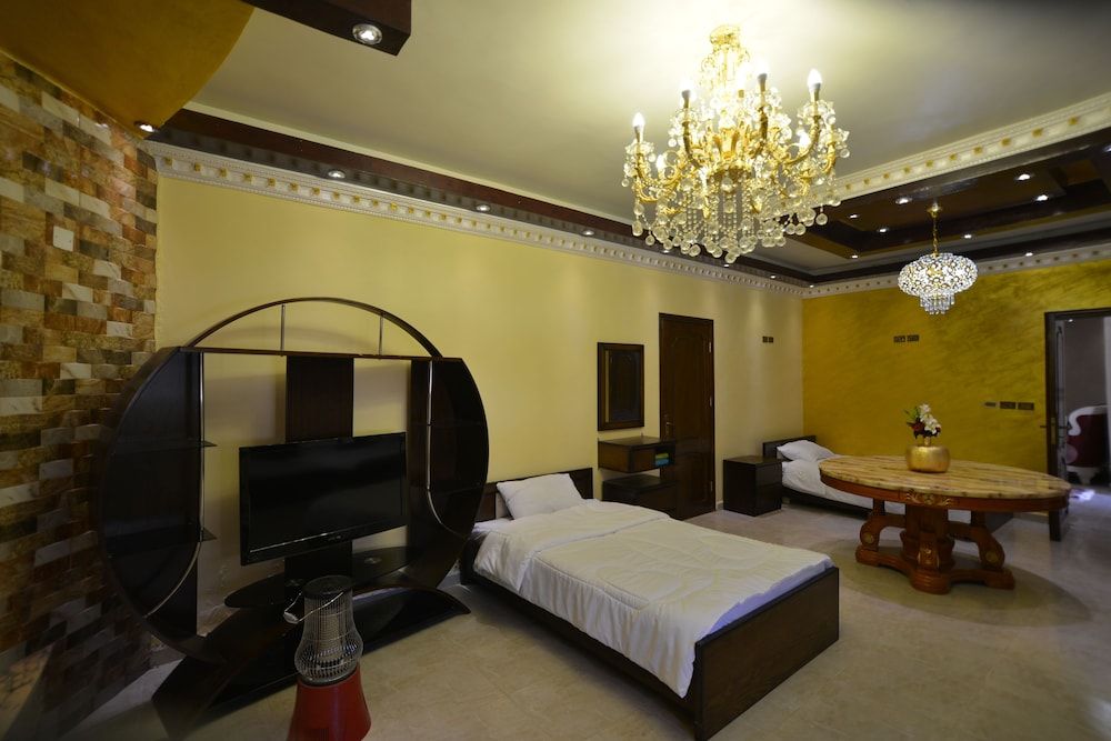 Deluxe Villa Guest House Twin Room 3