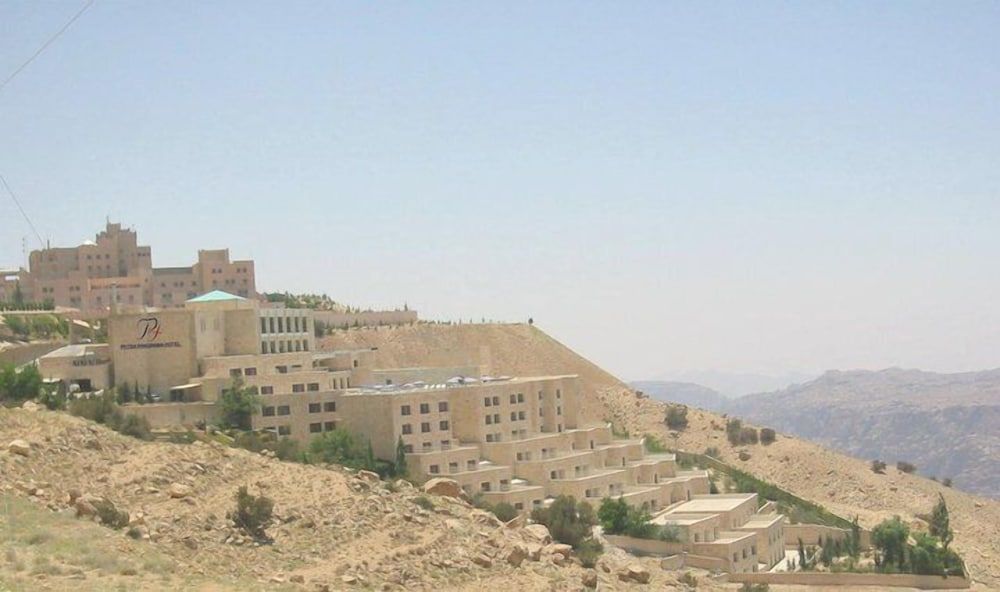 undefined Petra Panorama Hotel 5